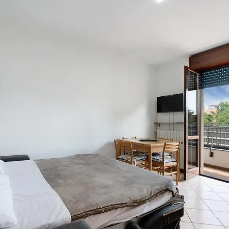 アパート Condominio Trifoglio ガッララーテ